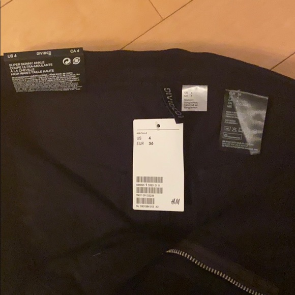 Brand new black jeans - Picture 2 of 2